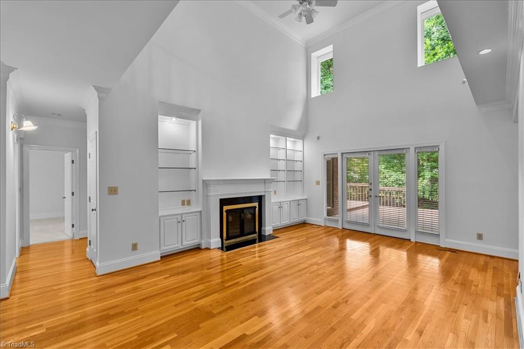 709 Bruton Place Property Photo 8