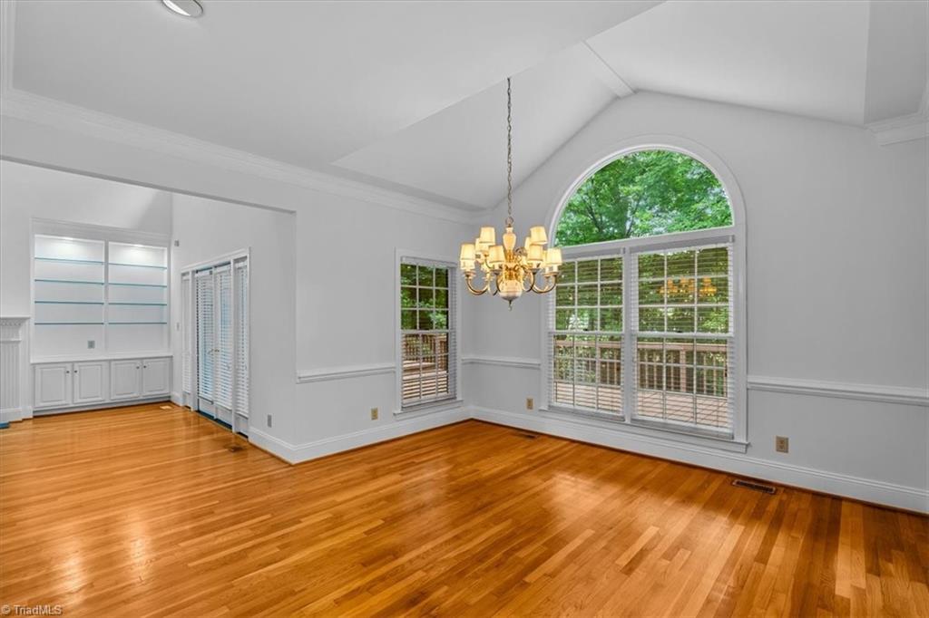 709 Bruton Place Property Photo 18