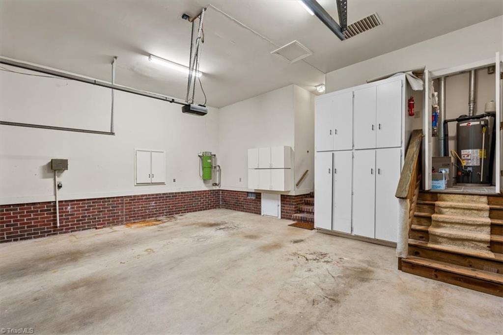 709 Bruton Place Property Photo 37