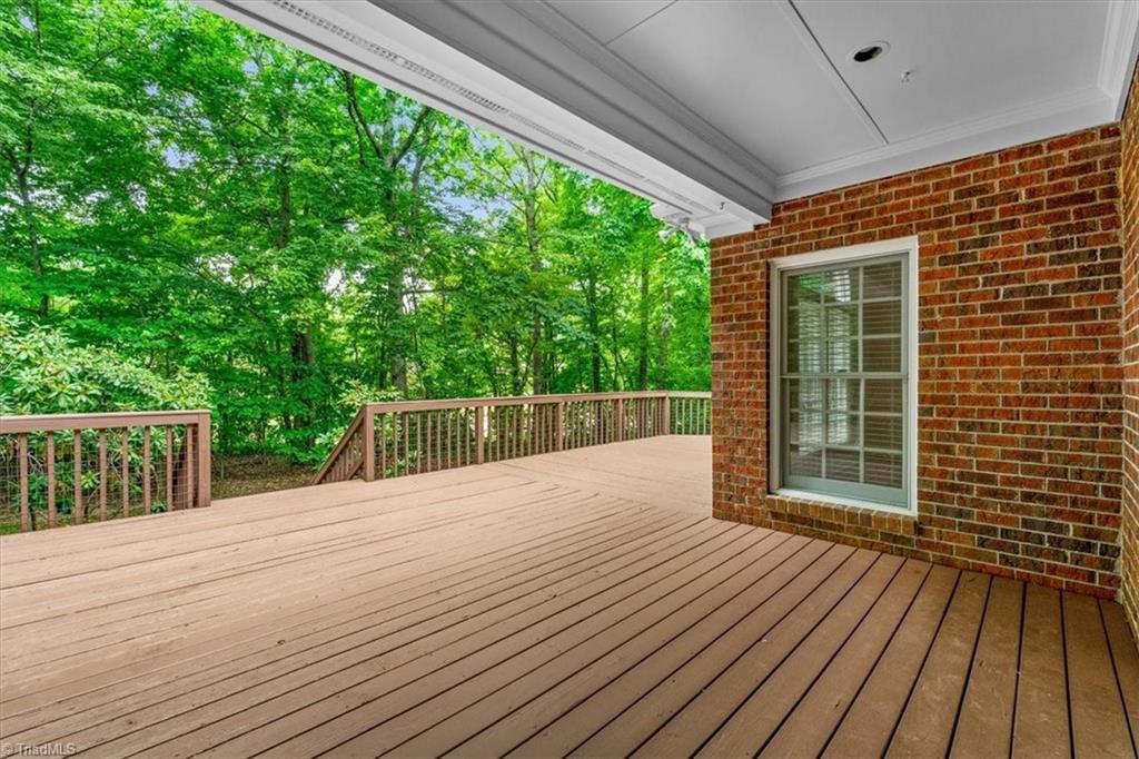 709 Bruton Place Property Photo 40