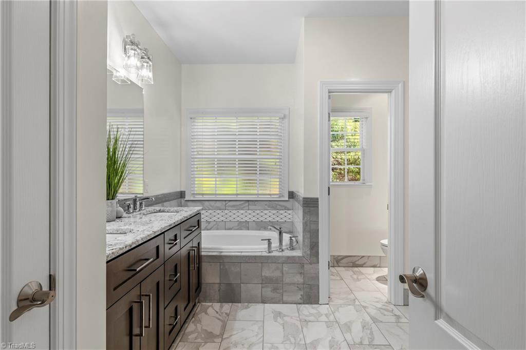 8508 Billet Place Property Photo 32