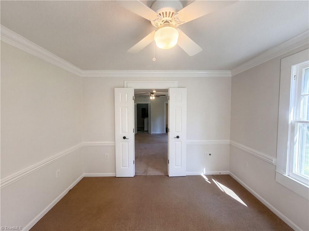 8912 Blue Hill Drive Property Photo 10