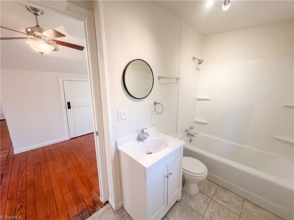8912 Blue Hill Drive Property Photo 13