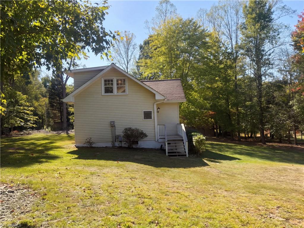 8912 Blue Hill Drive Property Photo 21