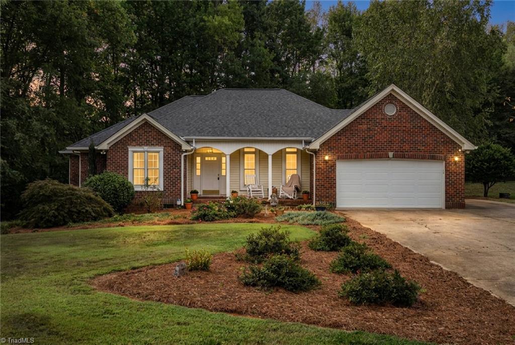 7369 Oak Bucket Road Property Photo 1