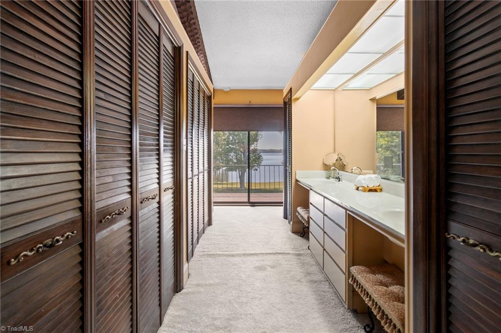 1900 La Vista Drive Property Photo 26