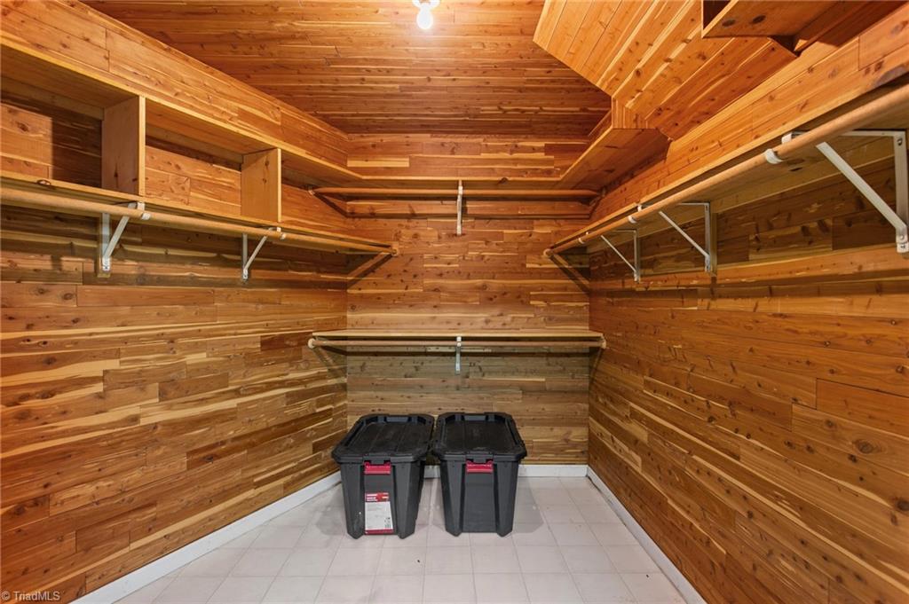 1900 La Vista Drive Property Photo 48
