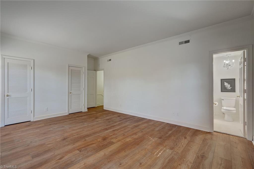 1833 Banking Street # B6 Property Photo 21