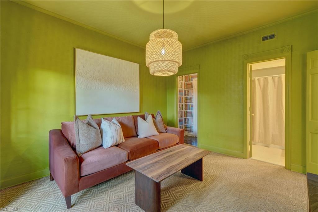 1833 Banking Street # B6 Property Photo 38