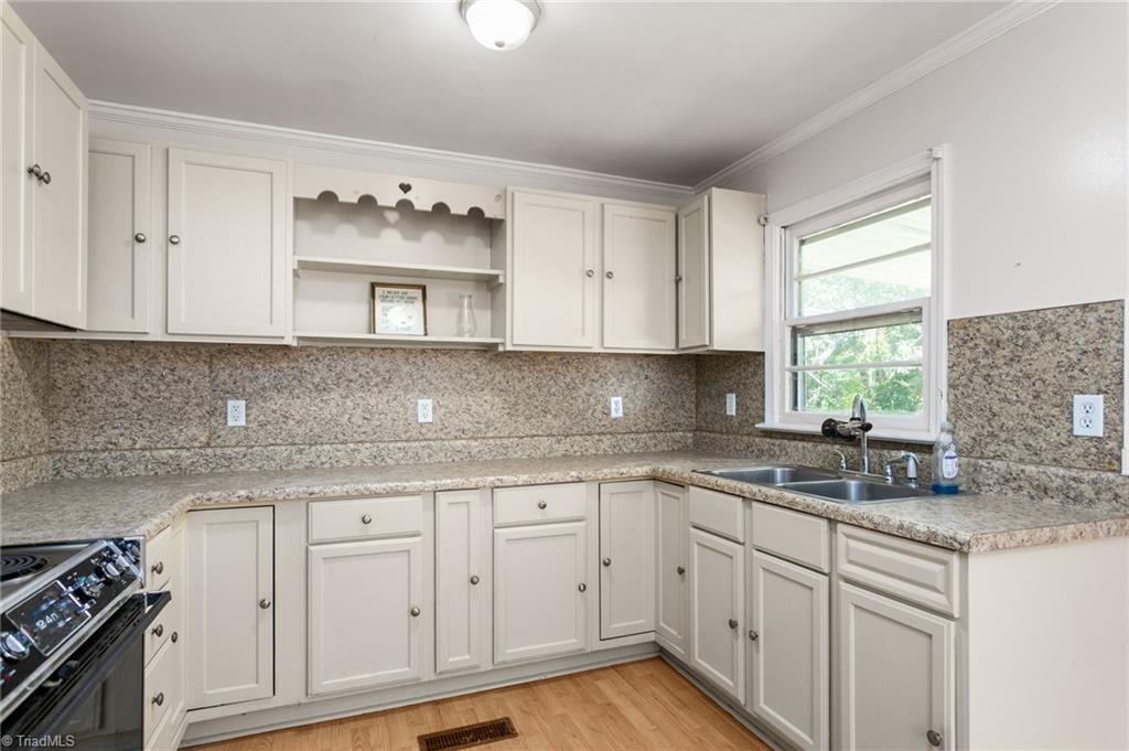 339 Valley Drive Property Photo 12