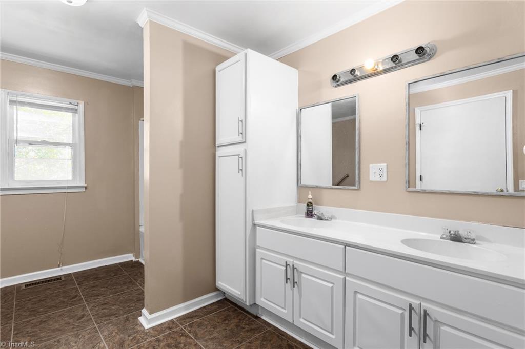339 Valley Drive Property Photo 16