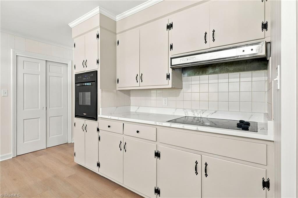 501 Mendenhall Road Property Photo 15