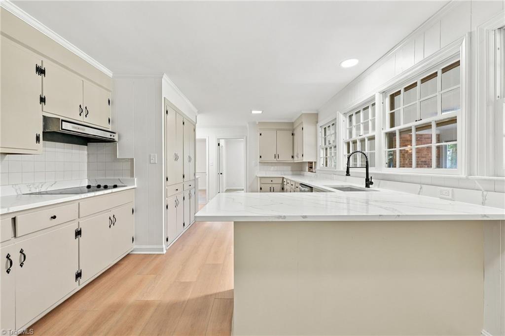 501 Mendenhall Road Property Photo 17