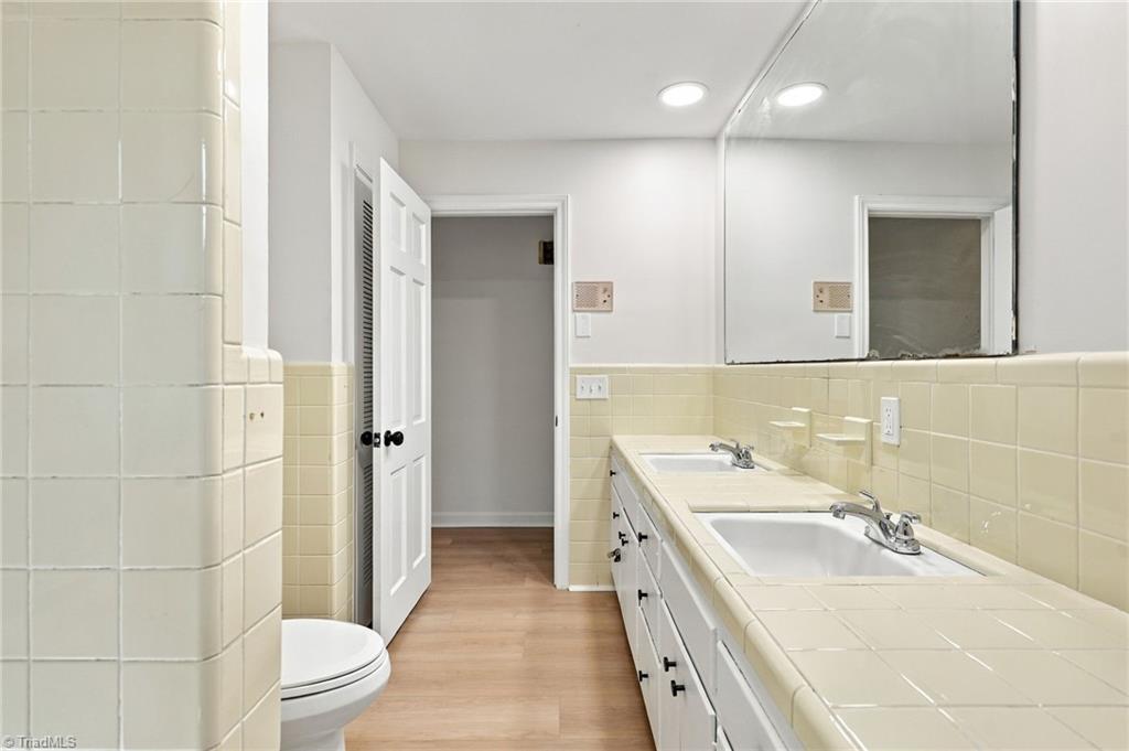 501 Mendenhall Road Property Photo 20