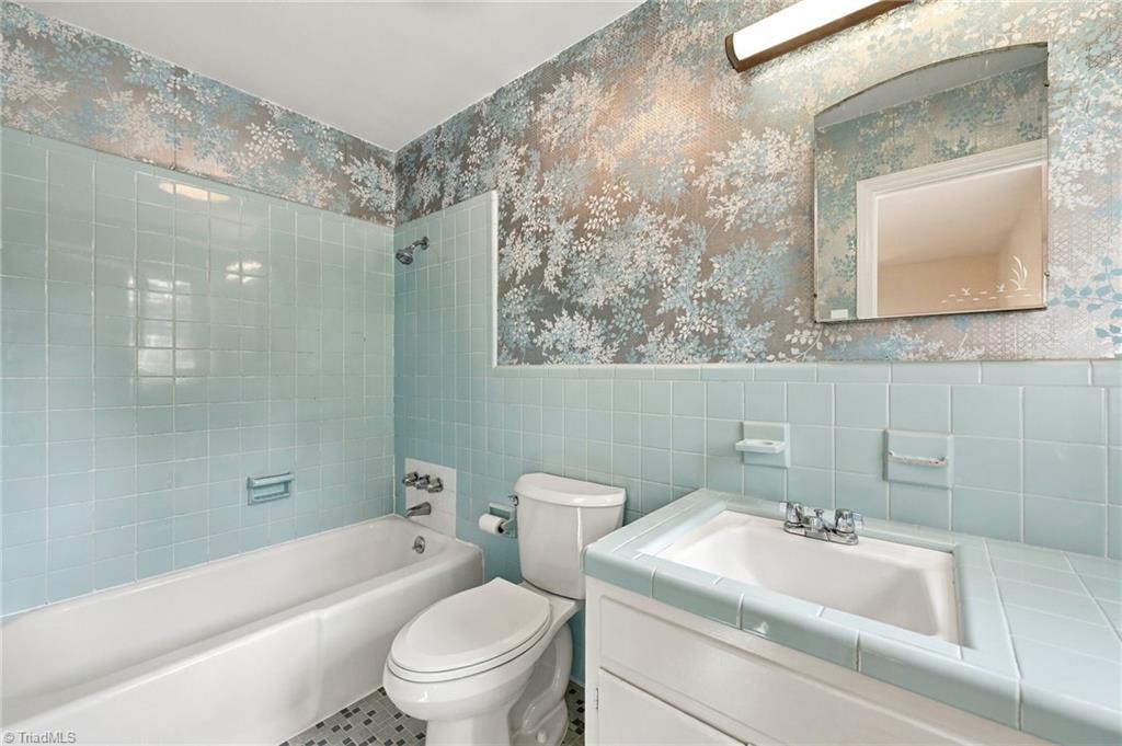 501 Mendenhall Road Property Photo 29