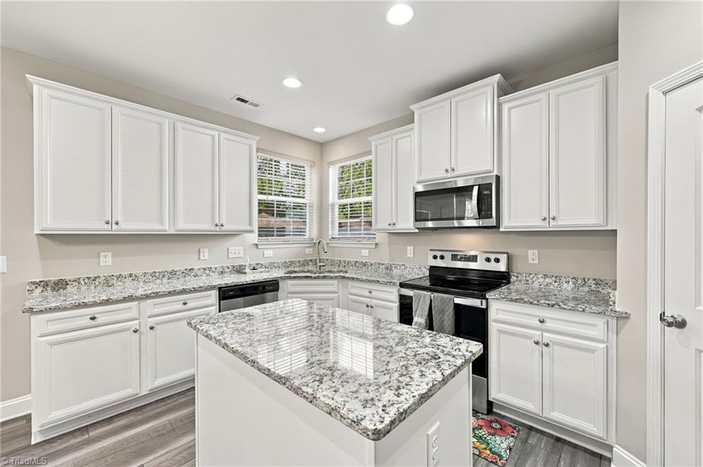 2170 Campbell Loop Property Photo 12
