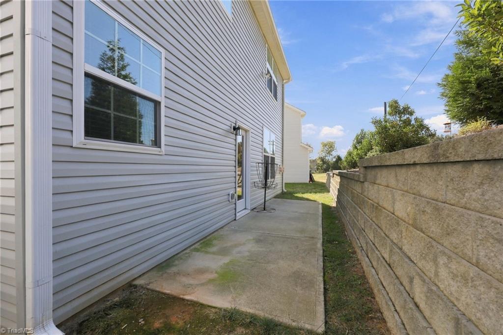 2170 Campbell Loop Property Photo 45
