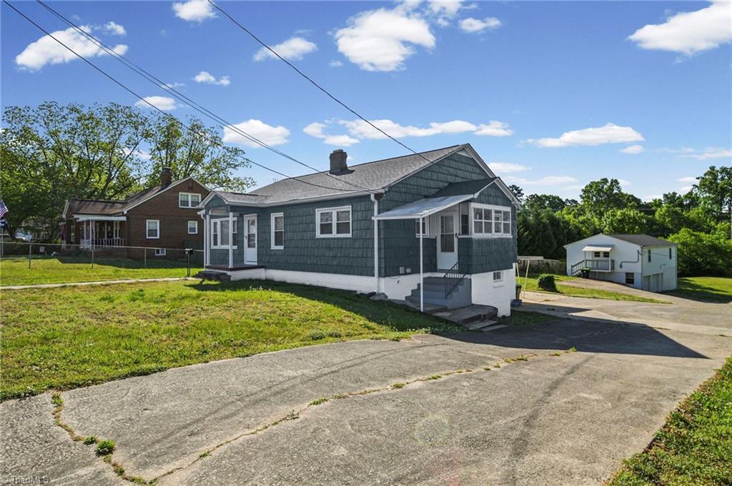 708 N Bostian Street Property Photo 4