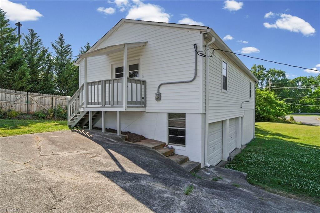 708 N Bostian Street Property Photo 6