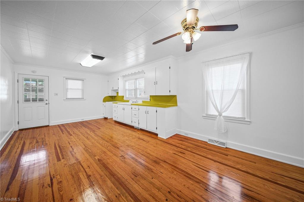 708 N Bostian Street Property Photo 10
