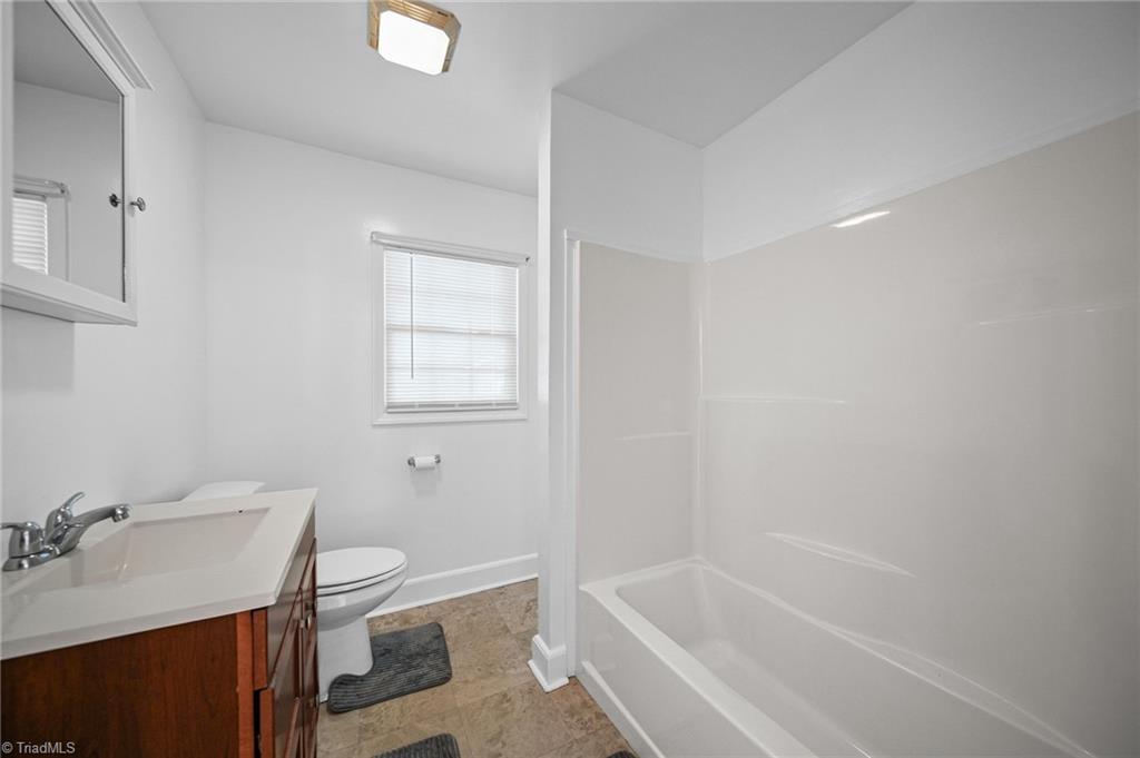 708 N Bostian Street Property Photo 14