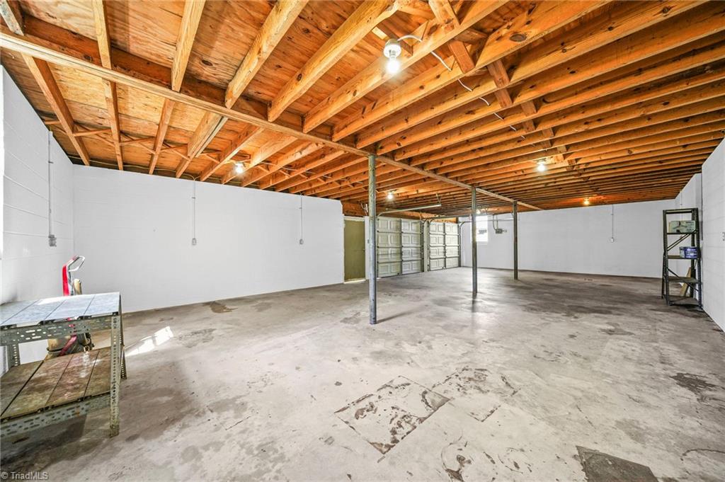 708 N Bostian Street Property Photo 25