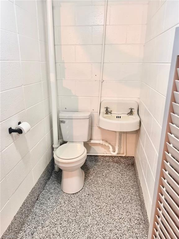 708 N Bostian Street Property Photo 30