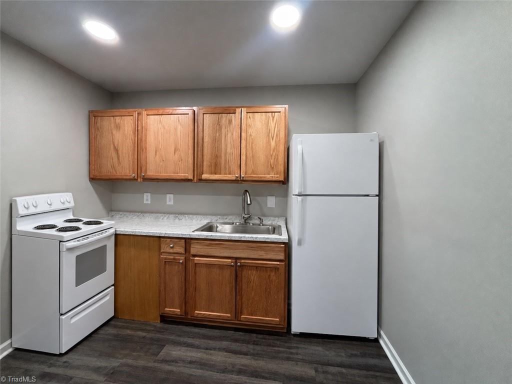 2605 Textile Drive Property Photo 8