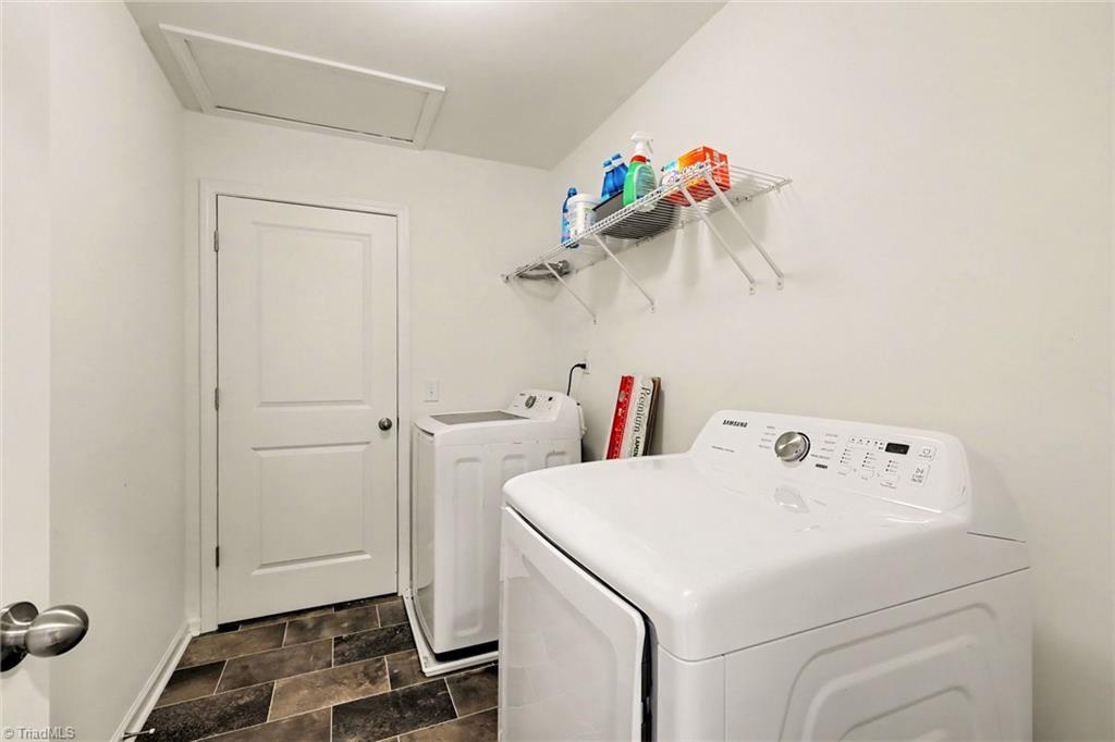 1435 Finwick Drive Property Photo 23