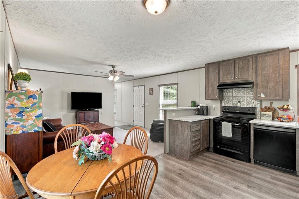 10444 Park Springs Road Property Photo 11