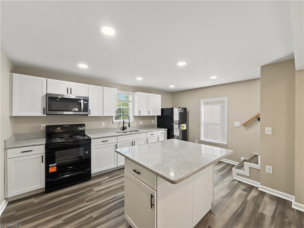 824 Sunset Street Property Photo 8