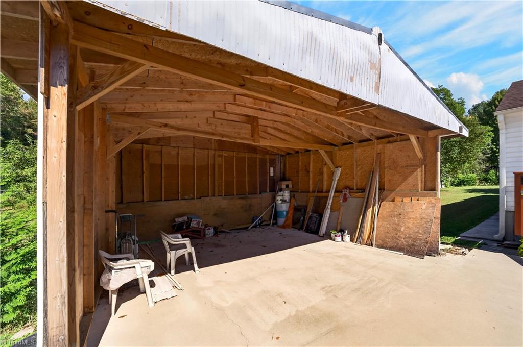 601 Martha Place Property Photo 35