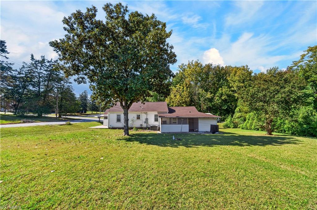 601 Martha Place Property Photo 39
