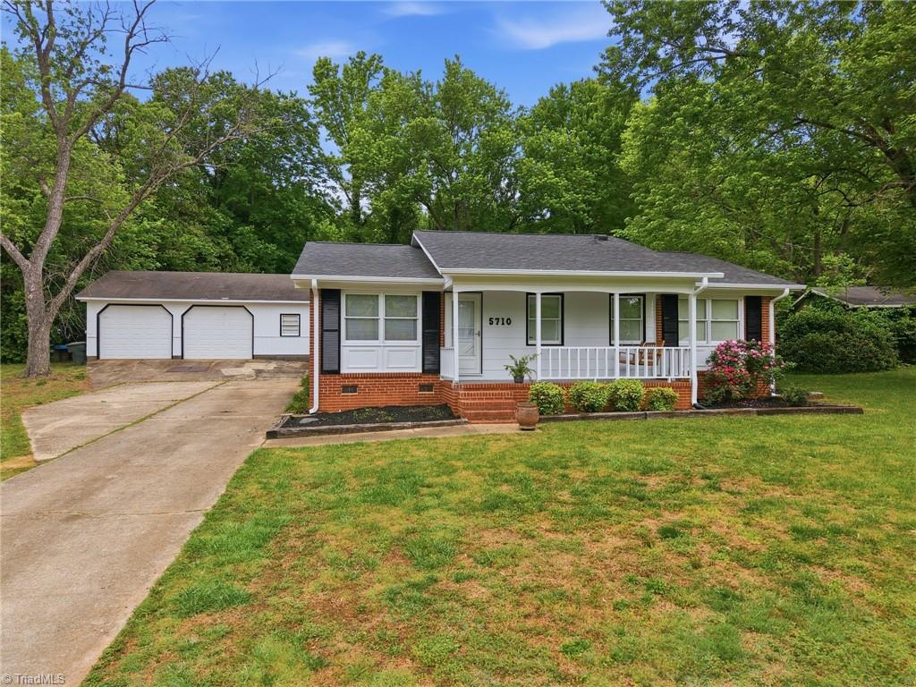 5710 Friendswood Drive Property Photo 1