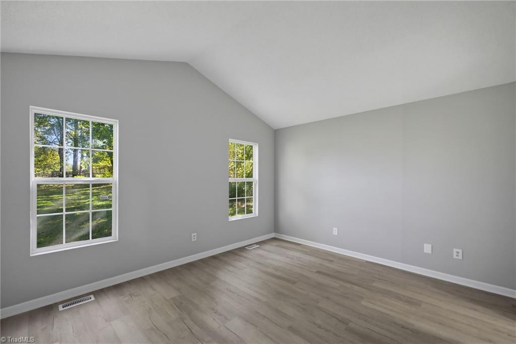 641 Glenbrook Drive Property Photo 14