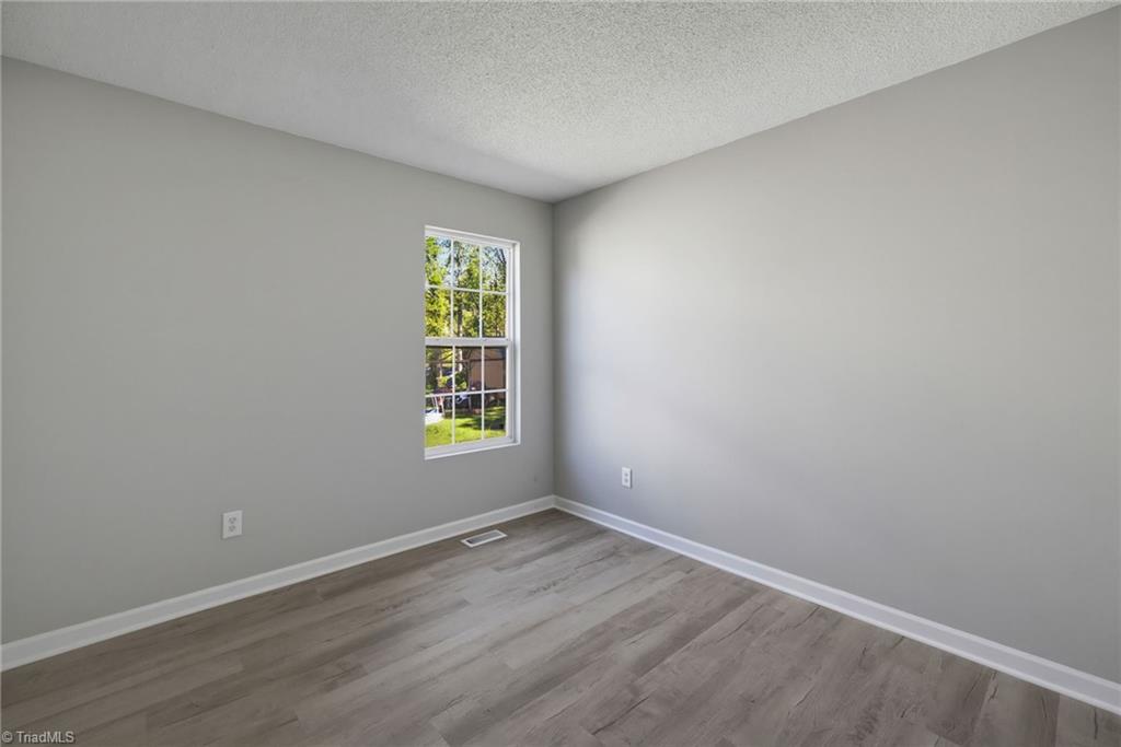 641 Glenbrook Drive Property Photo 21