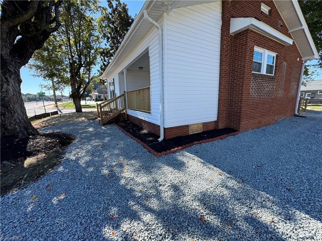 293 Winston Road Property Photo 3