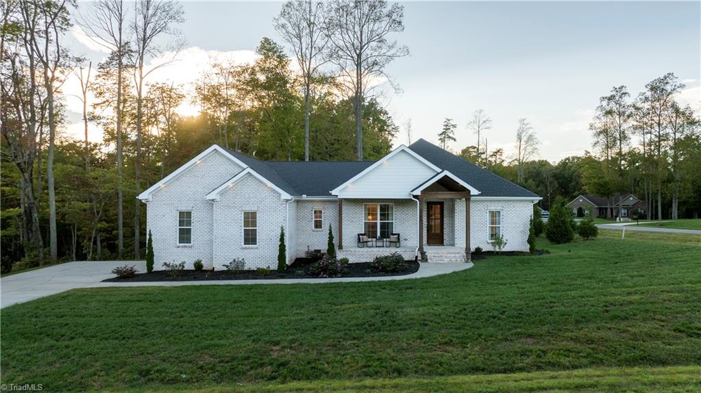 5590 Briar Hollow Lane Property Photo 1