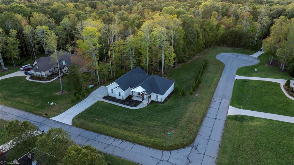 5590 Briar Hollow Lane Property Photo 3