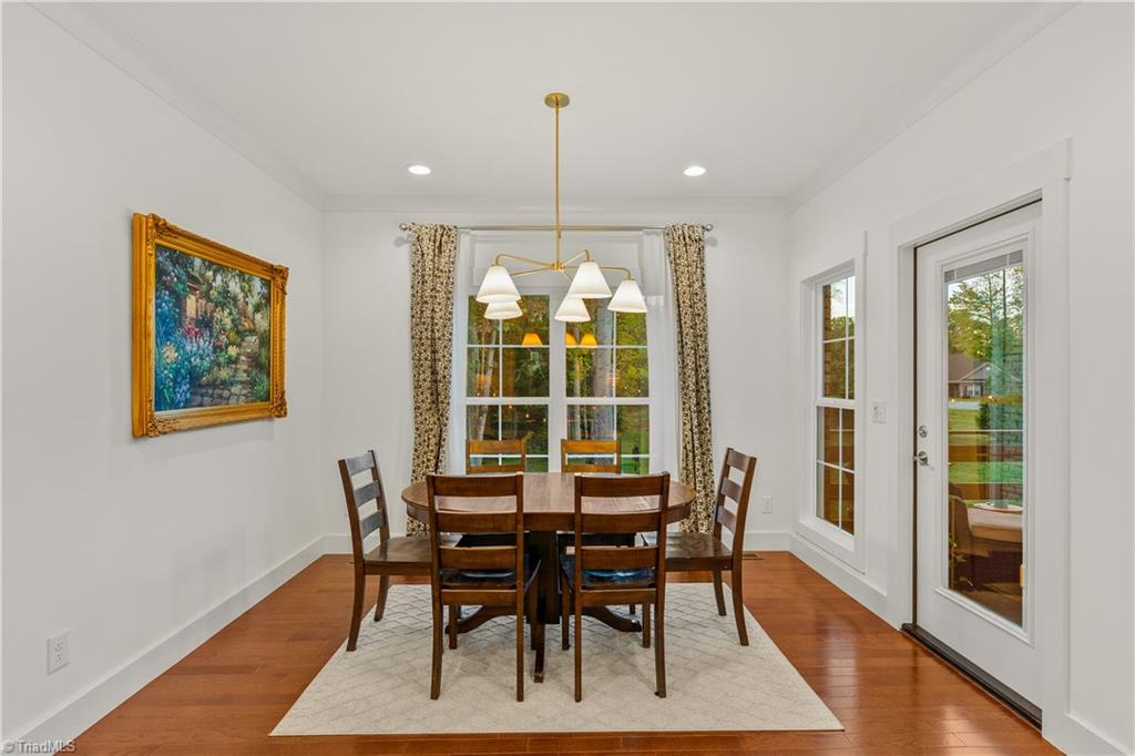5590 Briar Hollow Lane Property Photo 12