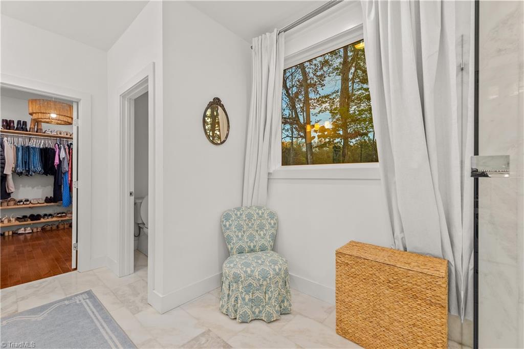5590 Briar Hollow Lane Property Photo 15