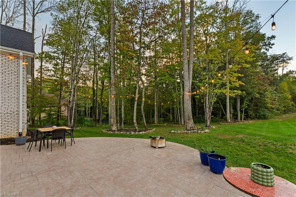 5590 Briar Hollow Lane Property Photo 30