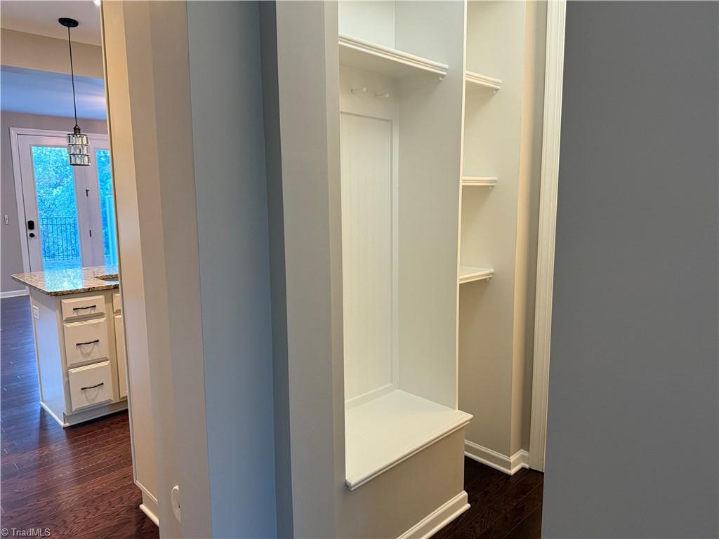 9441 Glenburn Lane Property Photo 10
