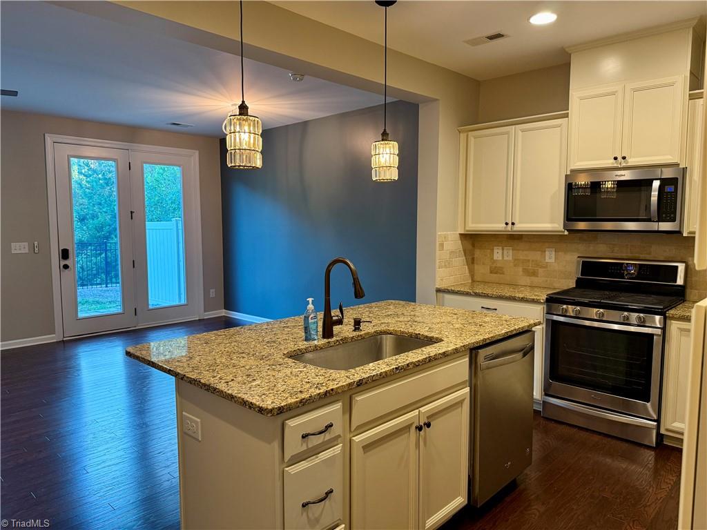 9441 Glenburn Lane Property Photo 14