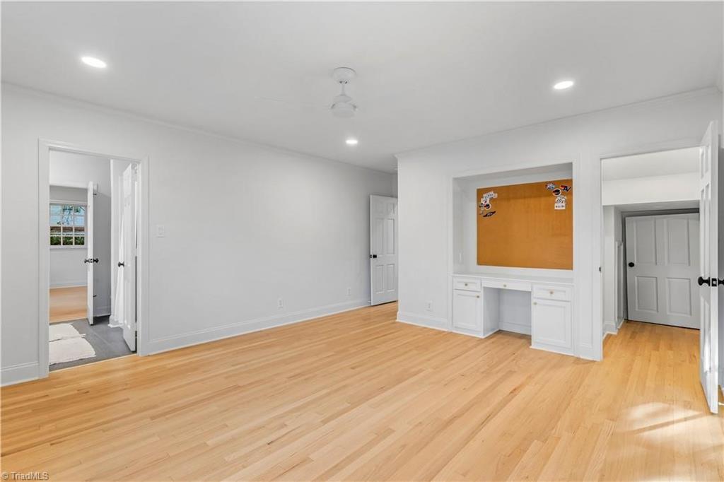 306 Meadowbrook Terrace Property Photo 38