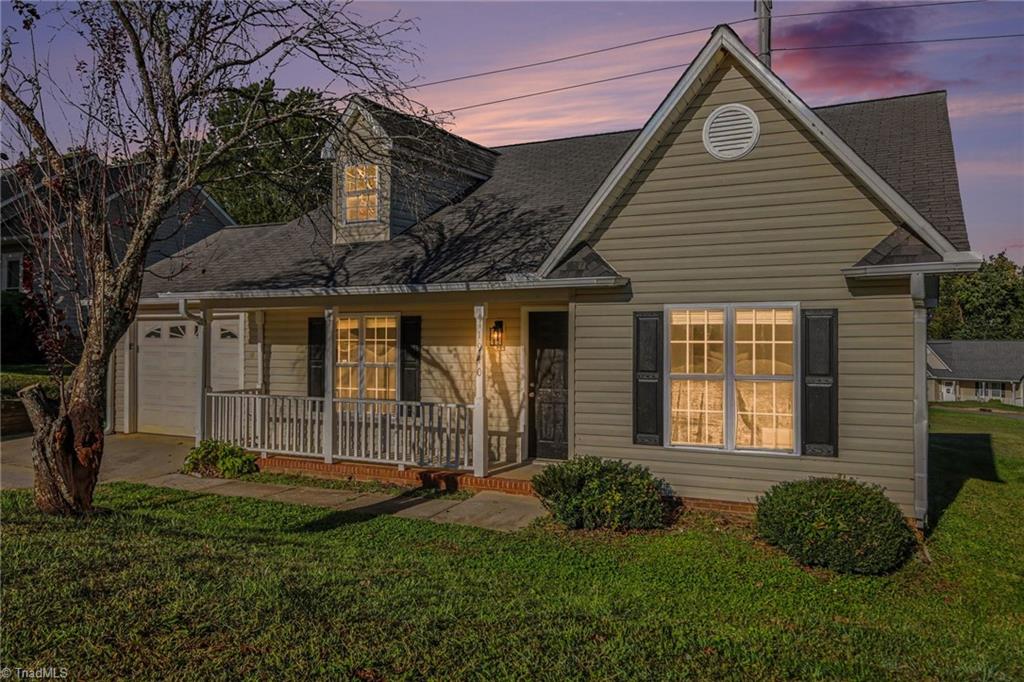 1940 Cedar Ridge Lane Property Photo 1