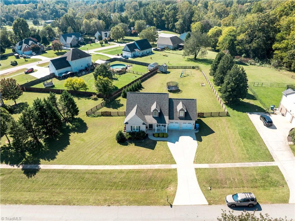 127 Elberon Court Property Photo 3