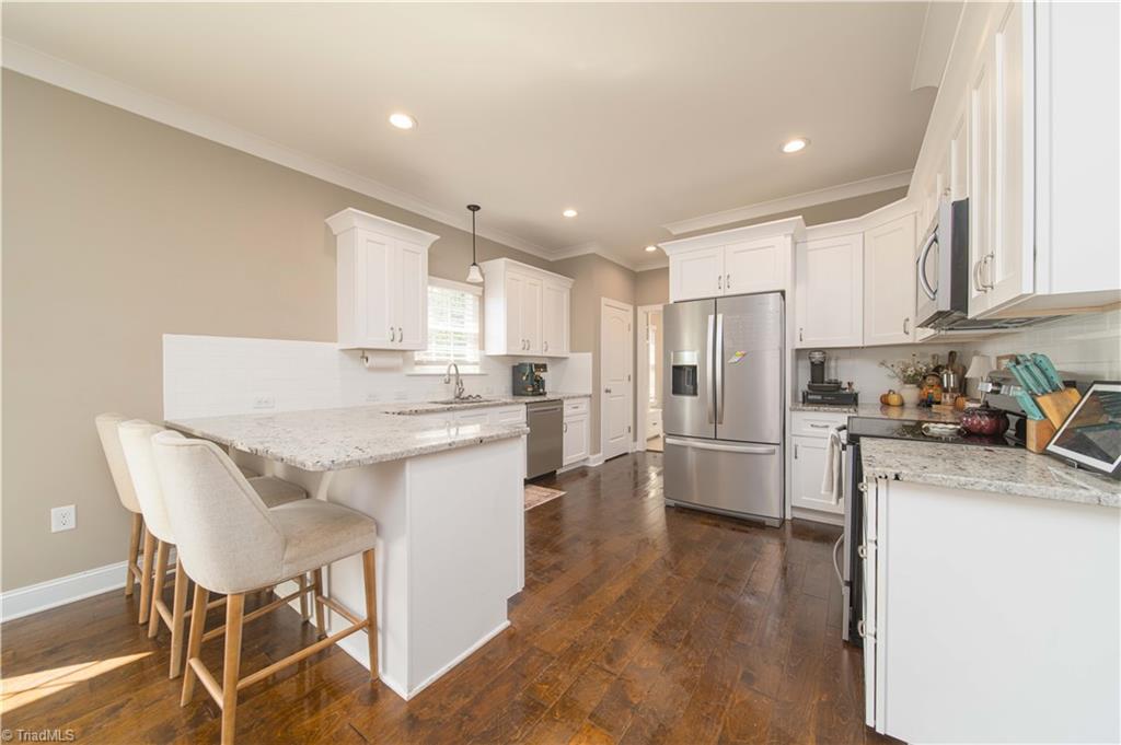 127 Elberon Court Property Photo 10