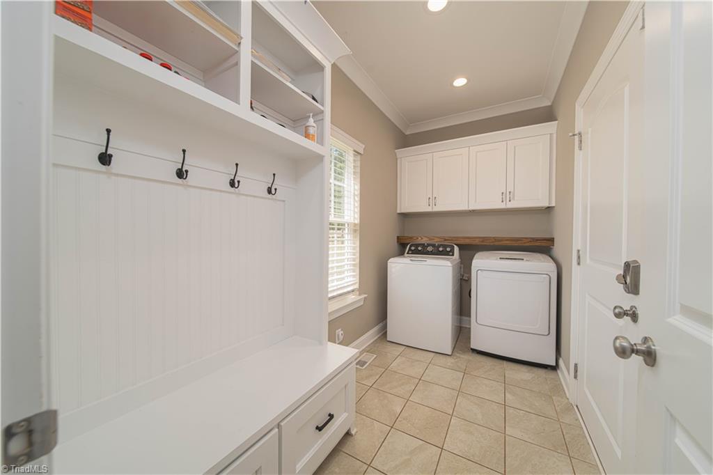 127 Elberon Court Property Photo 15