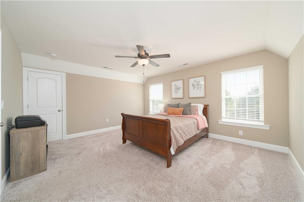 127 Elberon Court Property Photo 23